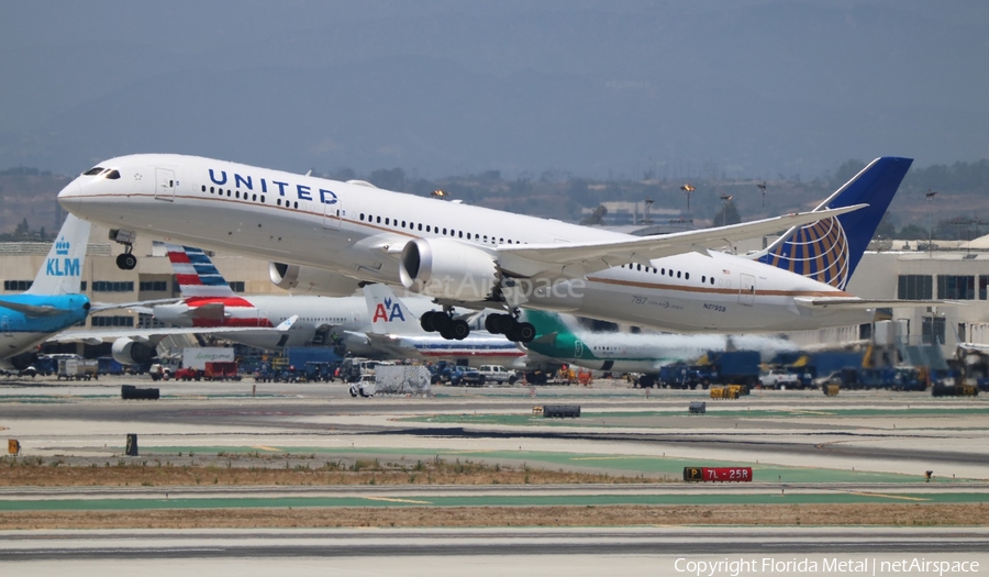 United Airlines Boeing 787-9 Dreamliner (N27959) | Photo 378906