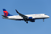 Delta Connection (SkyWest Airlines) Embraer ERJ-175LR (ERJ-170-200LR) (N279SY) at  New York - John F. Kennedy International, United States