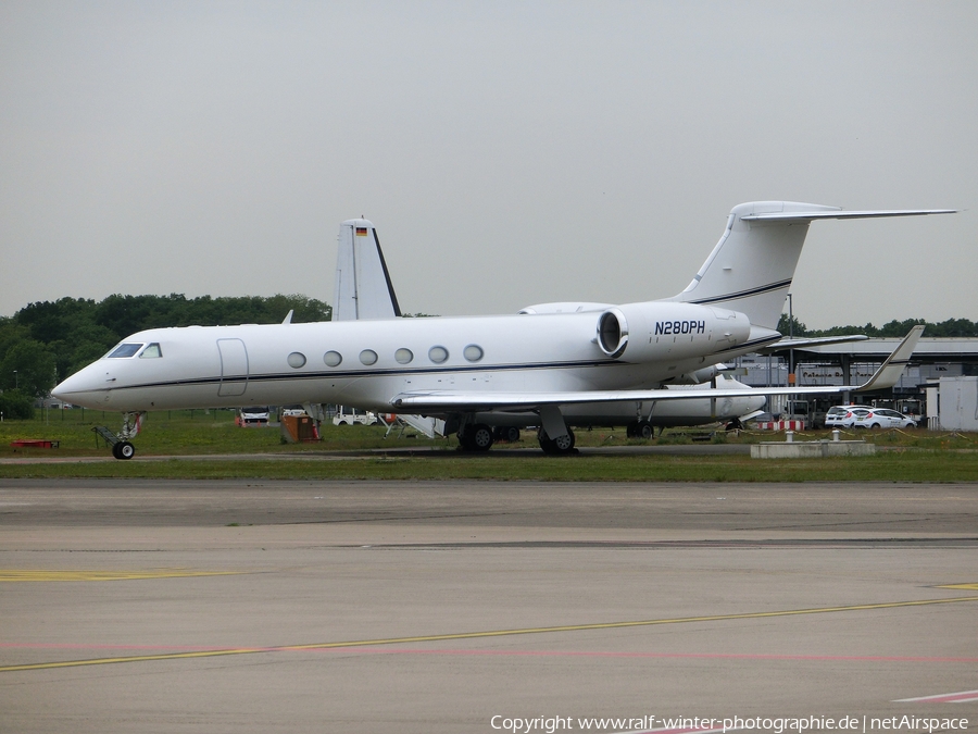 Global Air Charters Gulfstream G-V (N280PH) | Photo 352058