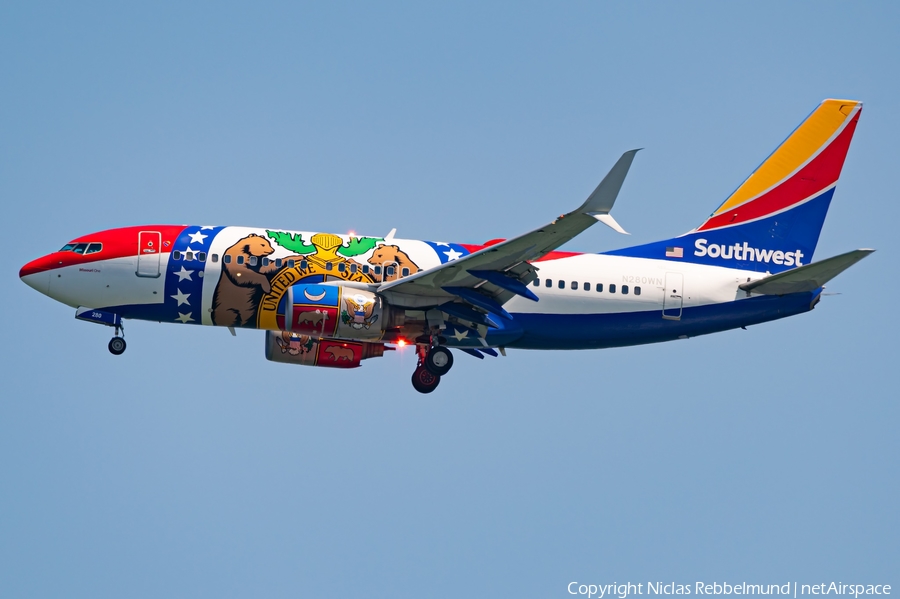 Southwest Airlines Boeing 737-7H4 (N280WN) | Photo 680853