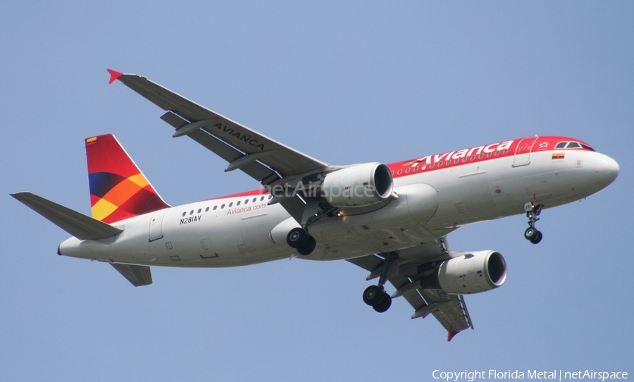 Avianca Airbus A320-214 (N281AV) | Photo 300231