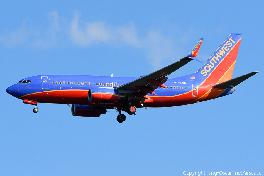 Southwest Airlines Boeing 737-7H4 (N282WN) | Photo 543093