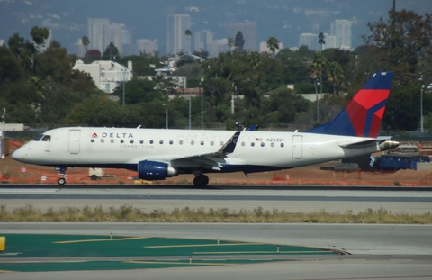 Delta Connection (SkyWest Airlines) Embraer ERJ-175LR (ERJ-170-200LR) (N283SY) at  Los Angeles - International, United States