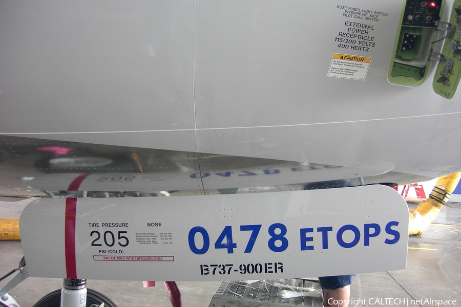 United Airlines Boeing 737-924(ER) (N28478) | Photo 29610