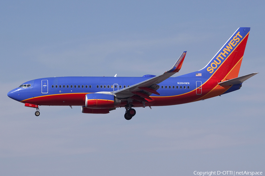 Southwest Airlines Boeing 737-7H4 (N284WN) | Photo 341121