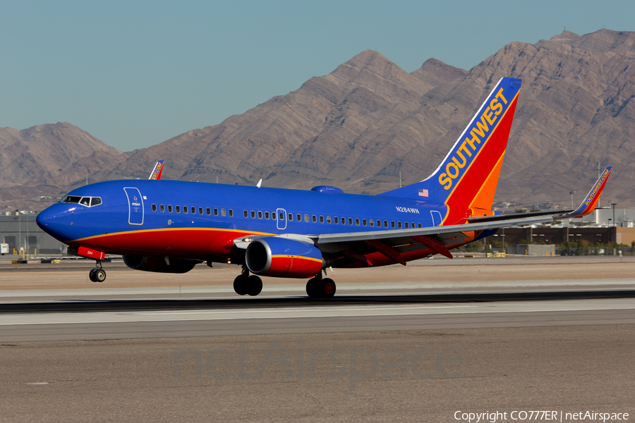 Southwest Airlines Boeing 737-7H4 (N284WN) | Photo 38798