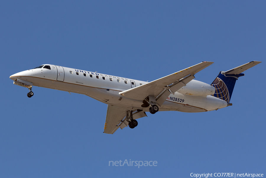 United Express (ExpressJet Airlines) Embraer ERJ-135LR (N28529) | Photo 10190