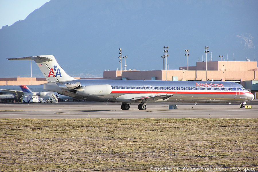 American Airlines McDonnell Douglas MD-82 (N285AA) | Photo 2982