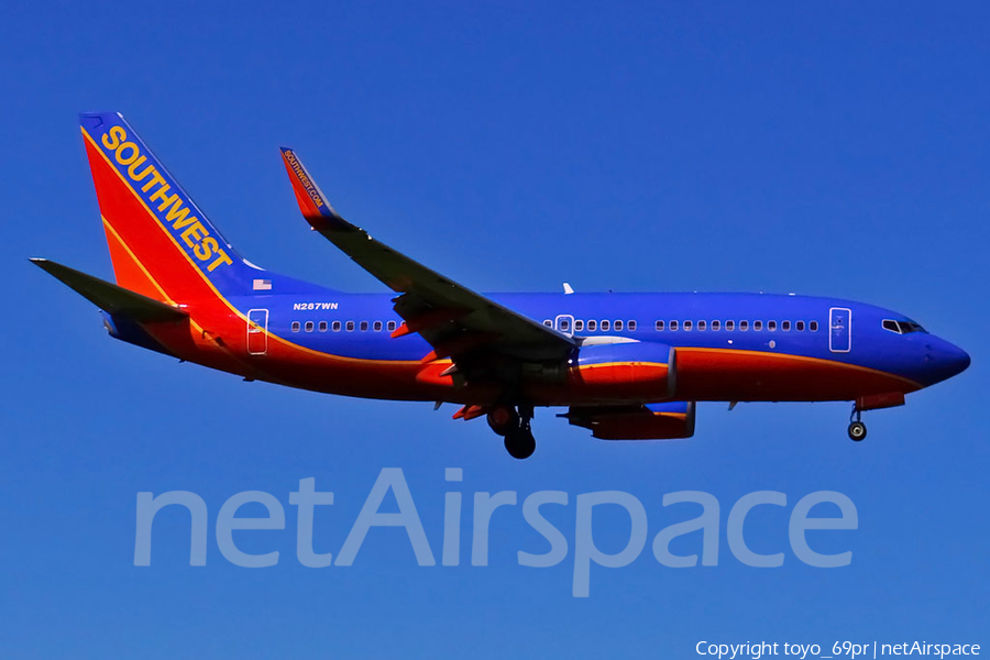 Southwest Airlines Boeing 737-7H4 (N287WN) | Photo 68076