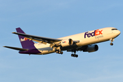 FedEx Boeing 767-3S2F(ER) (N289FE) at  Windsor Locks - Bradley International, United States