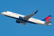 Delta Connection (SkyWest Airlines) Embraer ERJ-175LL (ERJ-170-200LL) (N289SY) at  Los Angeles - International, United States