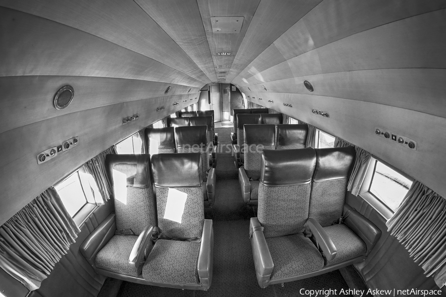 (Private) Douglas DC-3A (N28AA) | Photo 360341