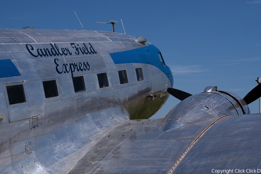 (Private) Douglas DC-3A (N28AA) | Photo 24394