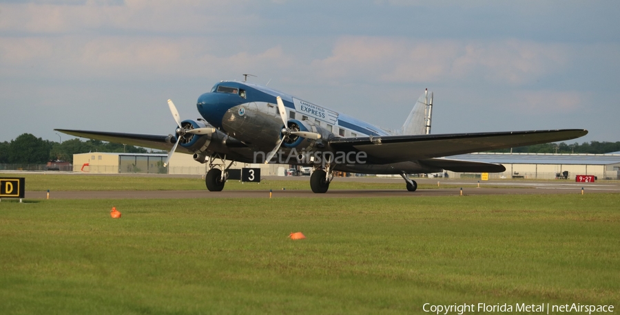 (Private) Douglas DC-3A (N28AA) | Photo 552765
