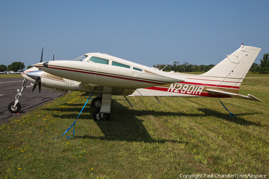 (Private) Cessna 310G (N2901R) | Photo 398268