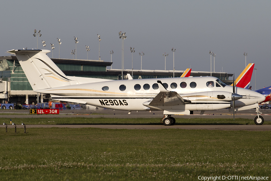 AirShare Beech King Air 350 (N290AS) | Photo 535948