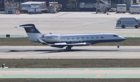 (Private) Gulfstream G650ER (N290DL) at  Los Angeles - International, United States