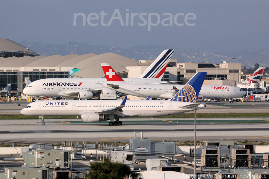 Continental Airlines Boeing 757-224 (N29124) | Photo 20397