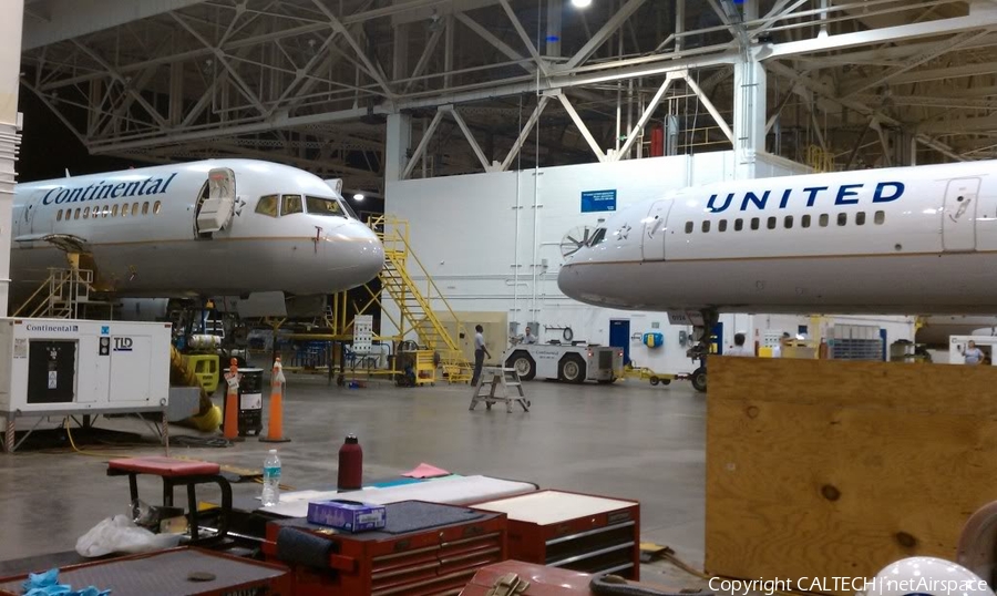 Continental Airlines Boeing 757-224 (N29124) | Photo 7020