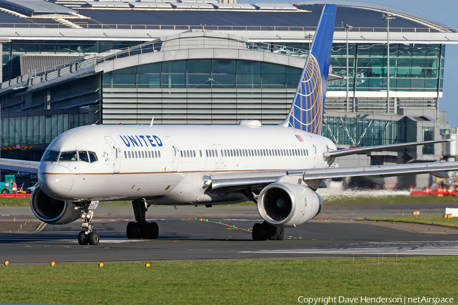 United Airlines Boeing 757-224 (N29129) | Photo 206642