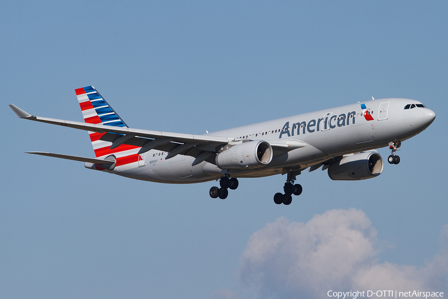 American Airlines Airbus A330-243 (N292AY) | Photo 489746