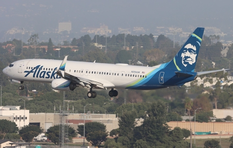 Alaska Airlines Boeing 737-990(ER) (N294AK) at  Los Angeles - International, United States
