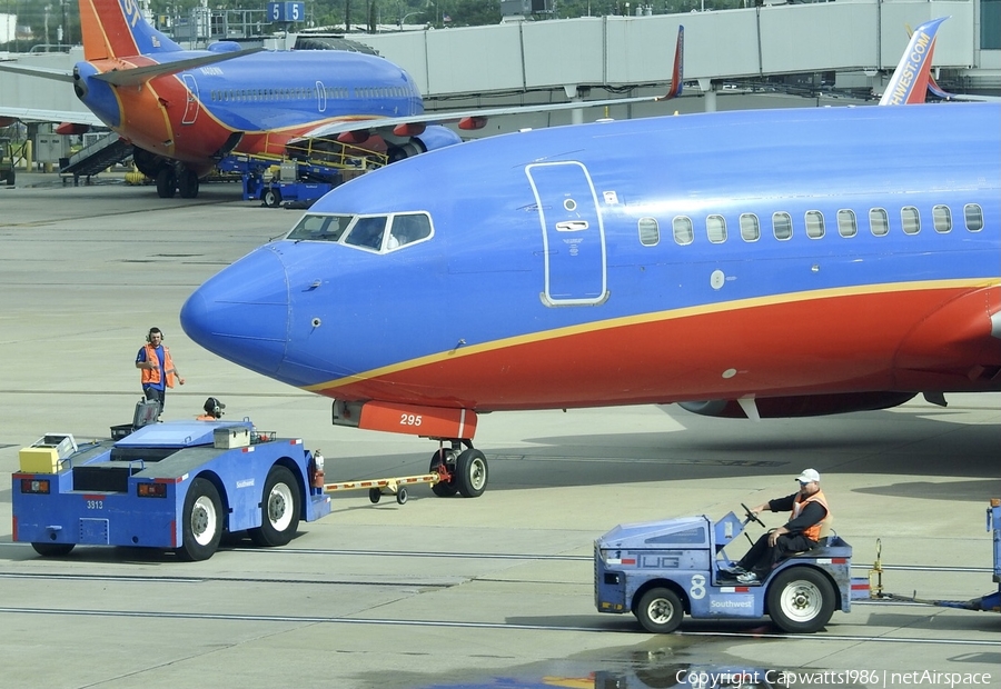 Southwest Airlines Boeing 737-7H4 (N295WN) | Photo 452256