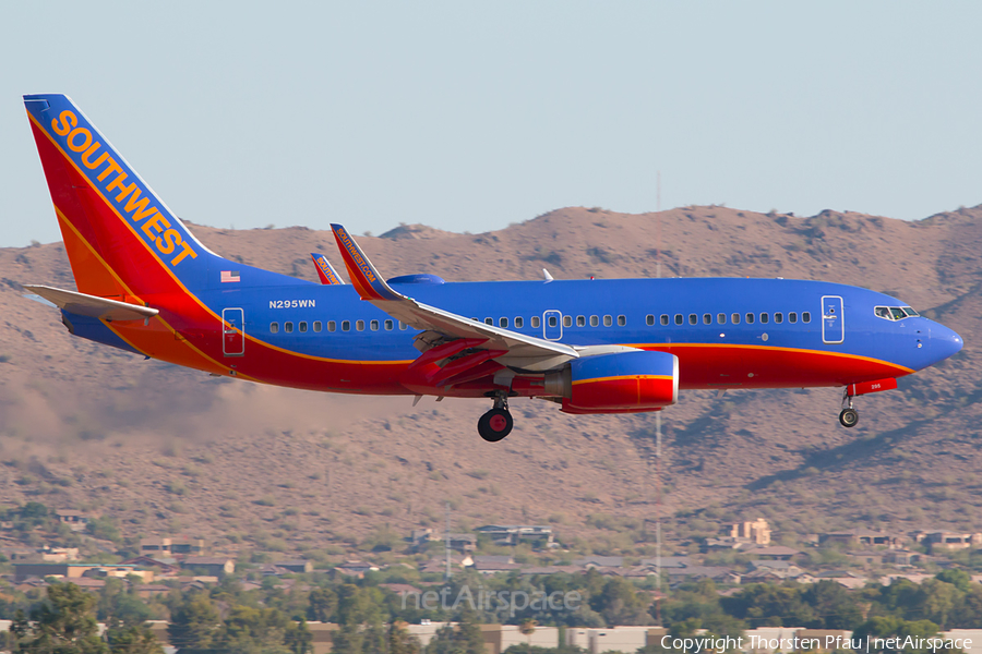 Southwest Airlines Boeing 737-7H4 (N295WN) | Photo 88314
