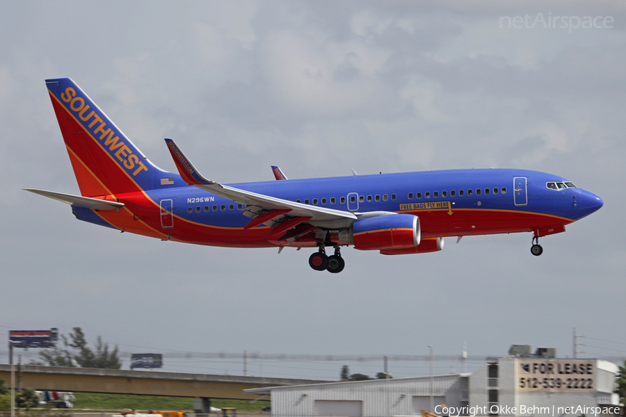 Southwest Airlines Boeing 737-7H4 (N296WN) | Photo 53912