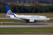 United Airlines Boeing 737-724 (N29717) at  Washington - Dulles International, United States