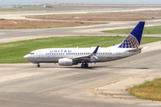 United Airlines Boeing 737-724 (N29717) at  Osaka - Kansai International, Japan