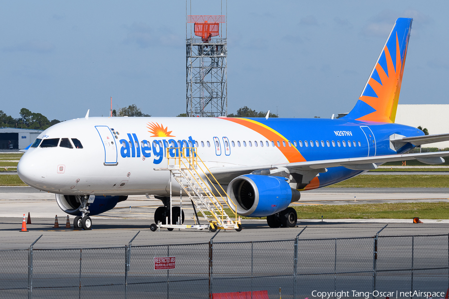 Allegiant Air Airbus A320-214 (N297NV) | Photo 543044