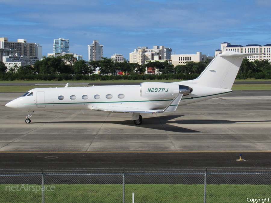 (Private) Gulfstream G-IV (N297PJ) | Photo 285989
