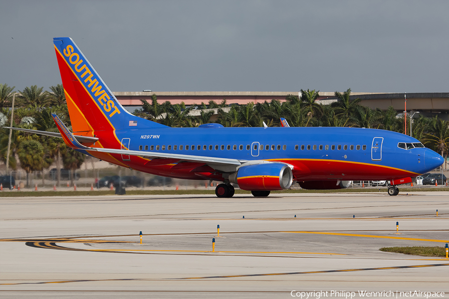 Southwest Airlines Boeing 737-7H4 (N297WN) | Photo 242442