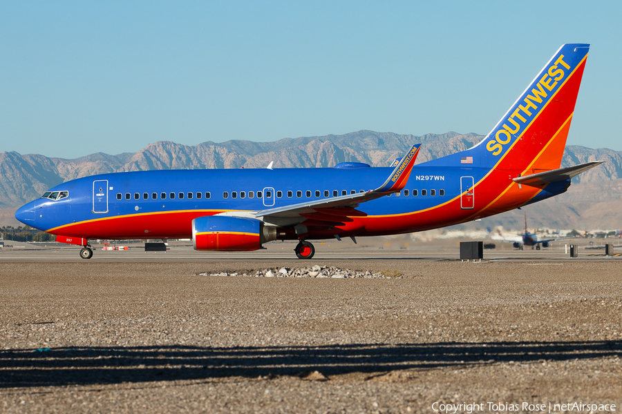 Southwest Airlines Boeing 737-7H4 (N297WN) | Photo 331870