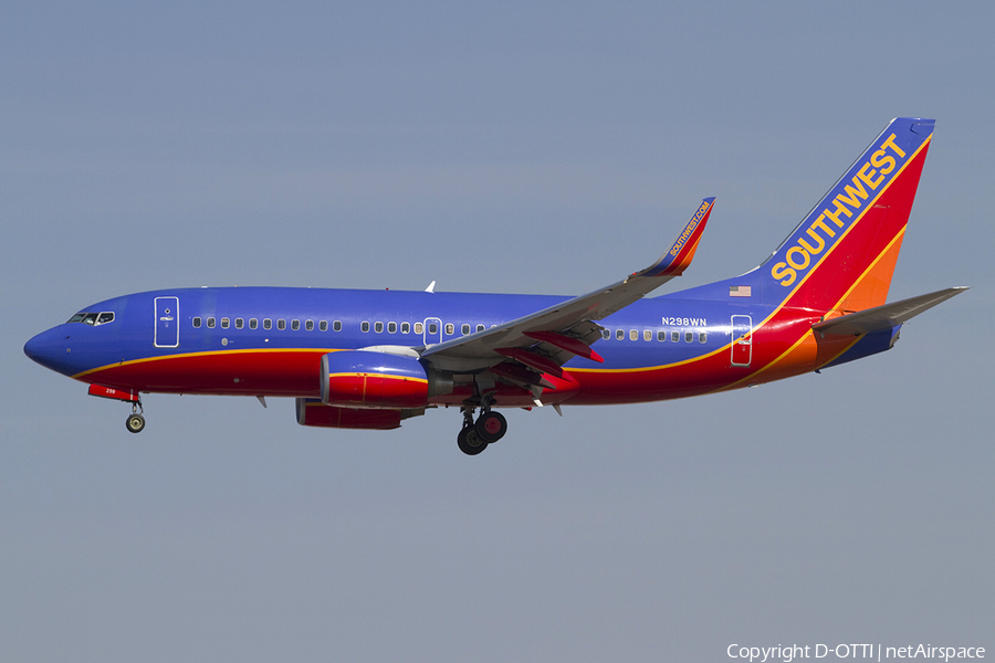 Southwest Airlines Boeing 737-7H4 (N298WN) | Photo 341021