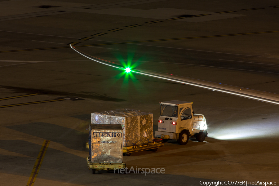 United Airlines Boeing 787-8 Dreamliner (N29907) | Photo 73795