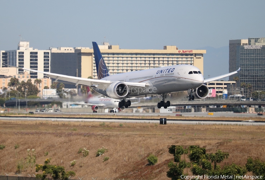 United Airlines Boeing 787-9 Dreamliner (N29961) | Photo 294997