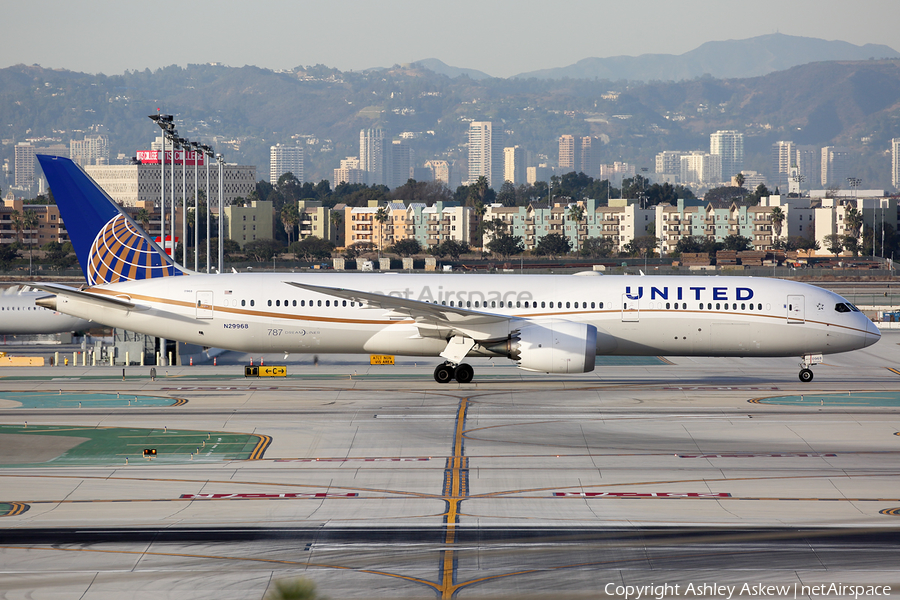 United Airlines Boeing 787-9 Dreamliner (N29968) | Photo 204791
