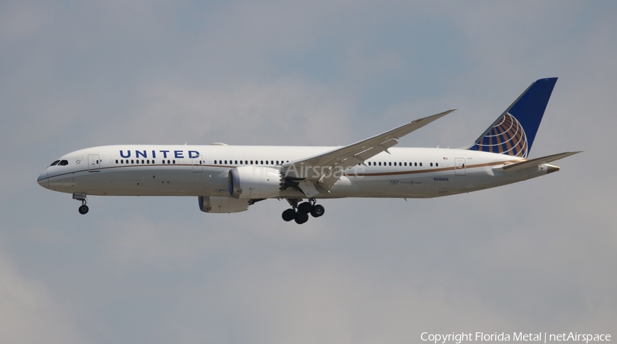 United Airlines Boeing 787-9 Dreamliner (N29968) | Photo 310851