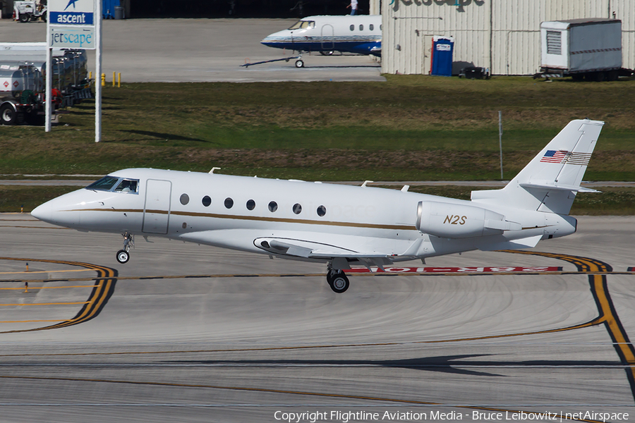 (Private) Gulfstream GII (N2S) | Photo 147907