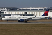 Delta Air Lines Airbus A321-211 (N301DN) at  Hamburg - Finkenwerder, Germany