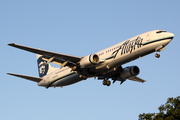 Alaska Airlines Boeing 737-990 (N302AS) at  Los Angeles - International, United States