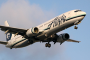 Alaska Airlines Boeing 737-990 (N302AS) at  Los Angeles - International, United States