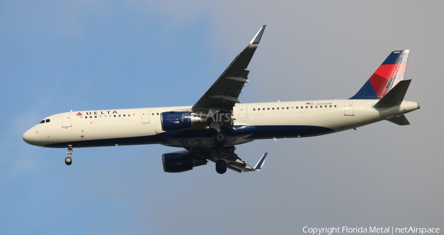 Delta Air Lines Airbus A321-211 (N302DN) | Photo 578400