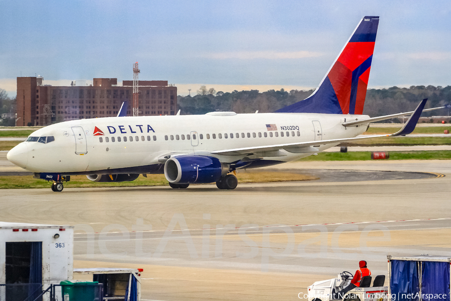 Delta Air Lines Boeing 737-732 (N302DQ) | Photo 438454