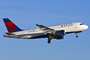 Delta Air Lines Airbus A319-114 (N302NB) at  Atlanta - Hartsfield-Jackson International, United States
