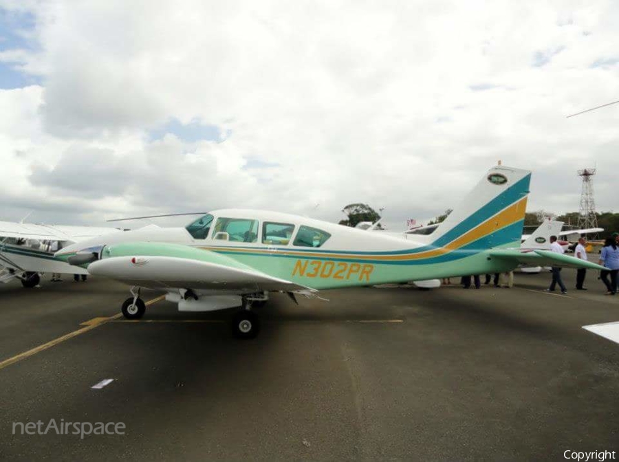 Isla Grande Flying School Piper PA-23-250 Aztec F (N302PR) | Photo 100314
