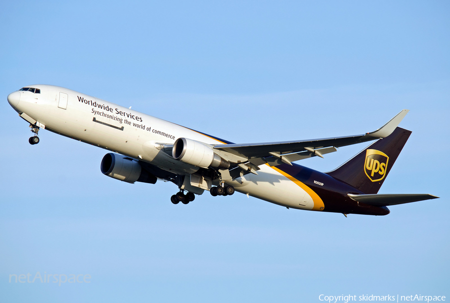 United Parcel Service Boeing 767-34AF(ER) (N302UP) | Photo 47395