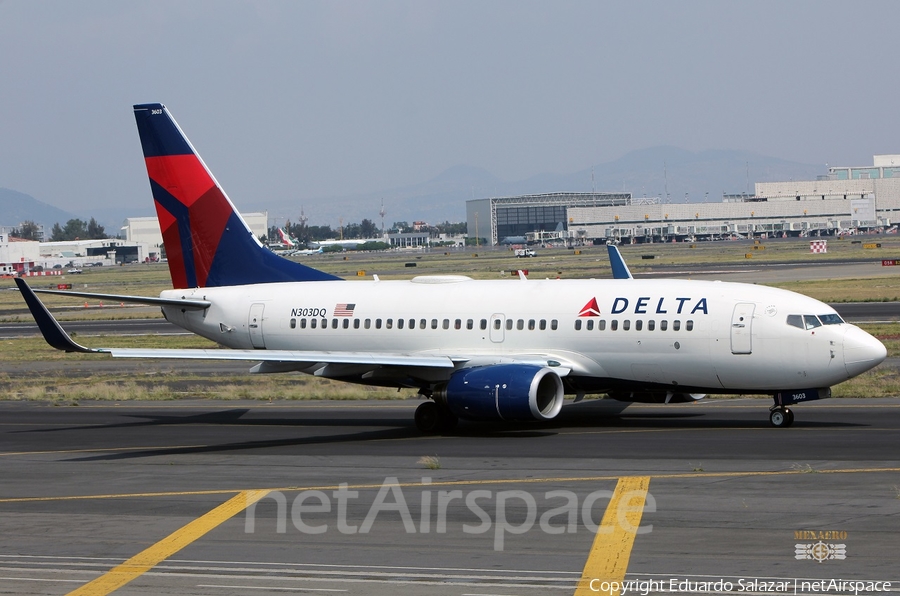 Delta Air Lines Boeing 737-732 (N303DQ) | Photo 489880